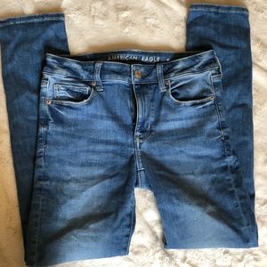 EUC American Eagle Skinny Jeans